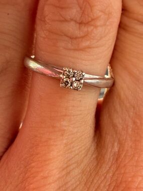 Natural Diamond Cluster Ring Sz7
